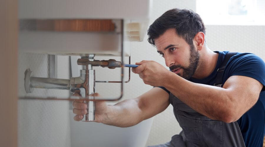 Faucet cartridge replacement in Hartford City, IN